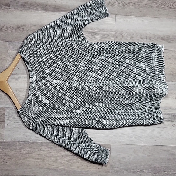 Kut From The Kloth Womens XL Lightweight Sweater V Neck Open Knit Half Sleeve - Picture 7 of 8